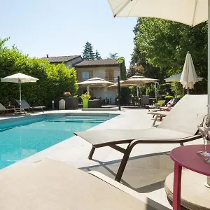 *** Hotel Logis Le Petit Casset France